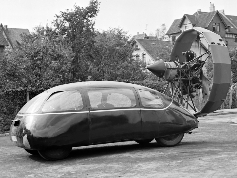 Illustration for article titled Is there anything cooler than a car with a giant propeller?